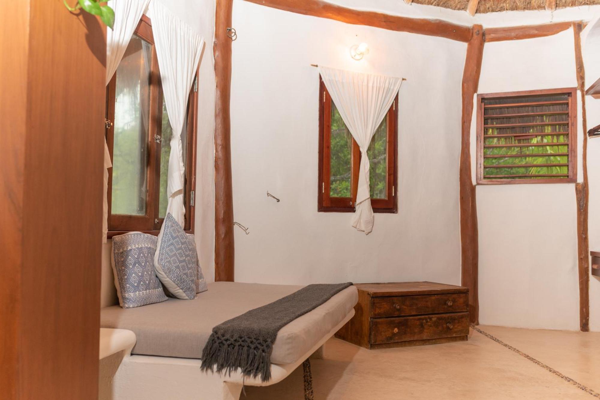 Готель Casa Takywara Isla Holbox Екстер'єр фото