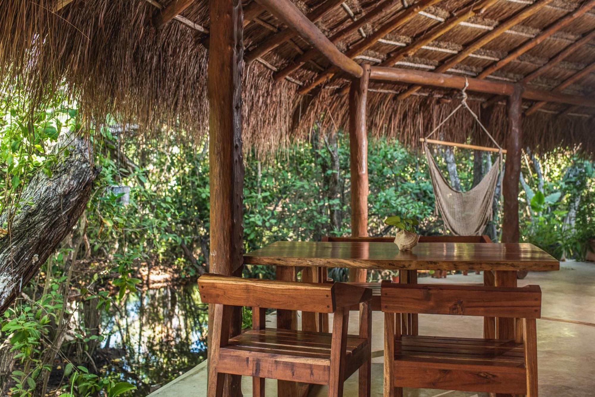 Готель Casa Takywara Isla Holbox Екстер'єр фото